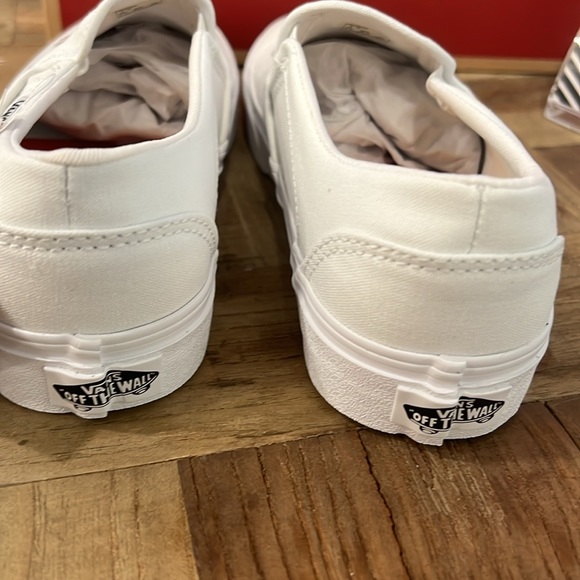 š VANS Asher Slip-on Shoes Rainbow Heart Womenās NWT - Picture 5 of 7